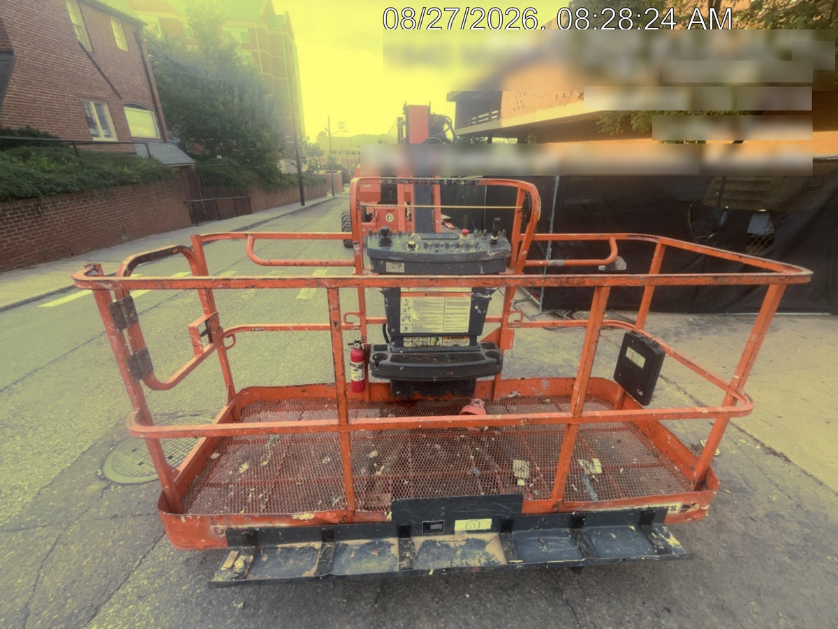2020 JLG 860SJ