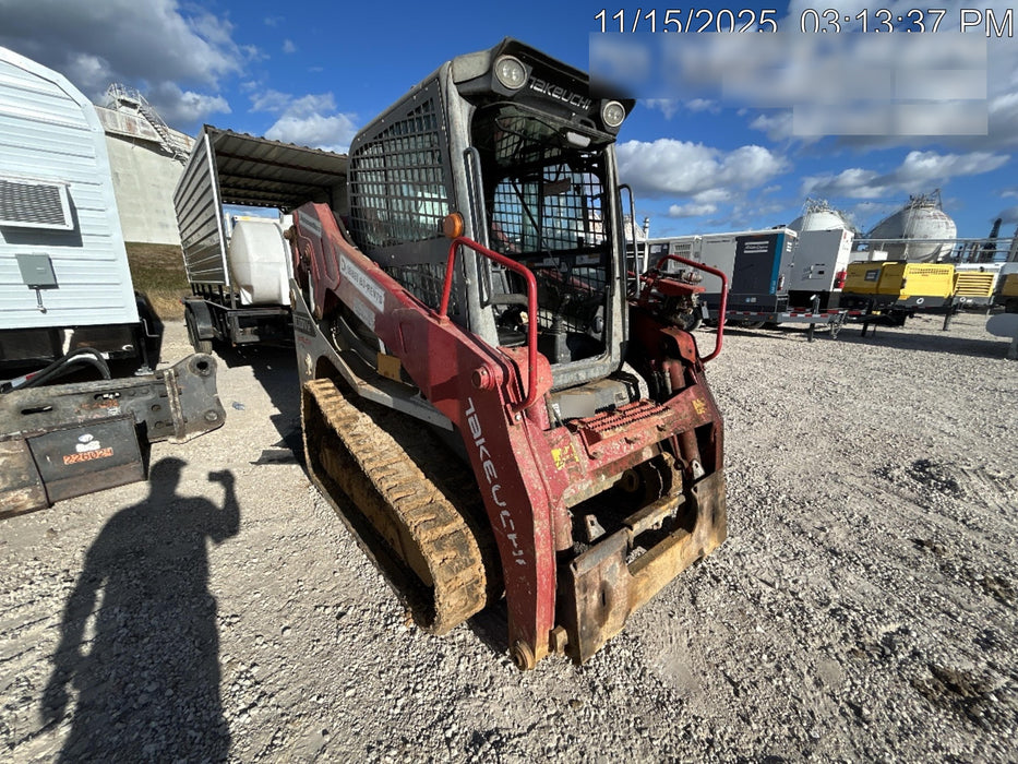2019 Takeuchi TL10V2-CR Cab/Heat/AC, Rubber Tracks, Backup Alarm, Front & rear working Lights, Auxiliary Hydraulics, 2 Speed Travel, Engine Monitoring System, Hydraulic universal quick hitch w/76" HD smooth dirt bucket with bolt-on edge, 20.3 cubic feet capacity, 48" Pallet forks and frame