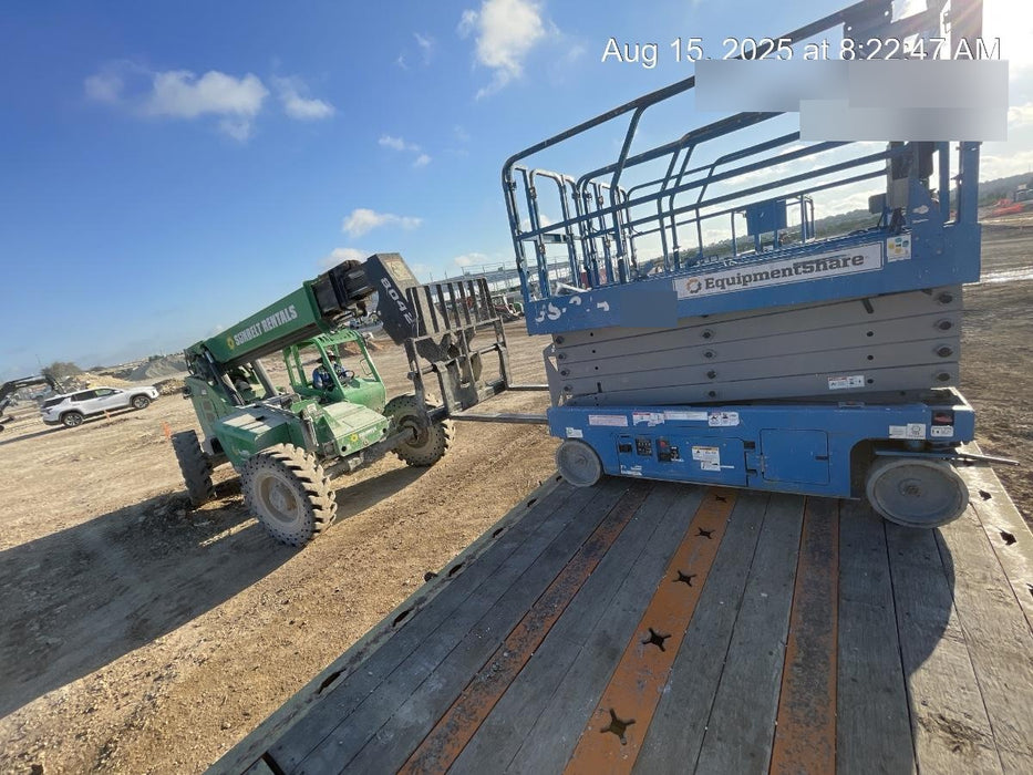 2018 Genie GS-3246 GS-3246 w/Folding rails, Full height swing gate