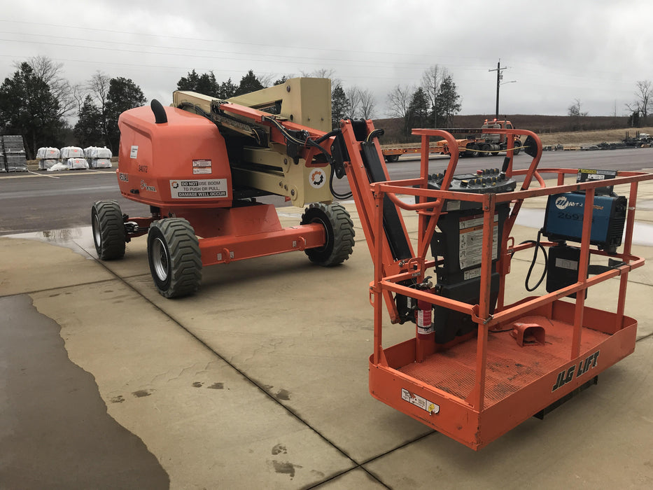 2019 JLG 450AJ