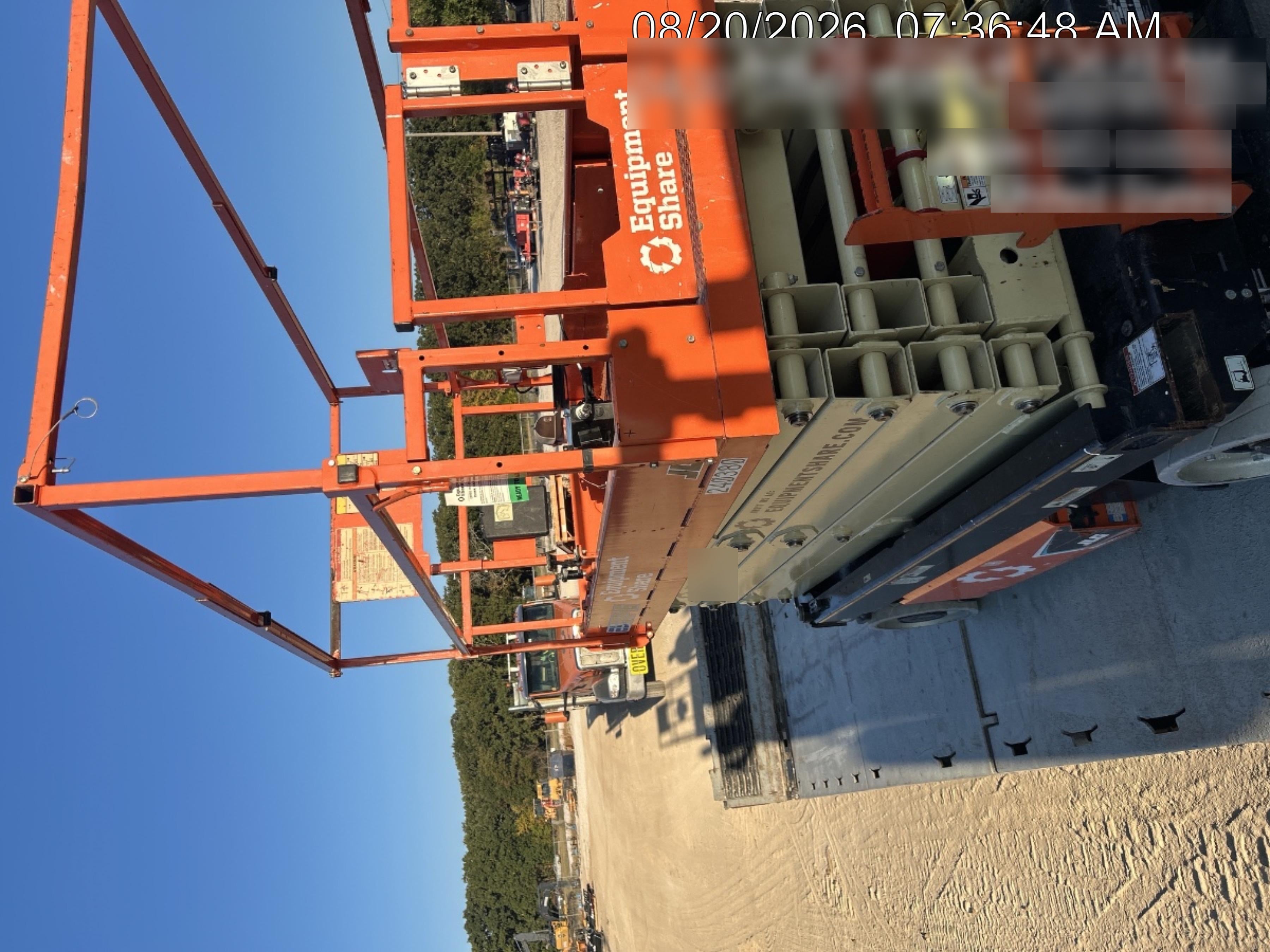 2022 JLG ES3246