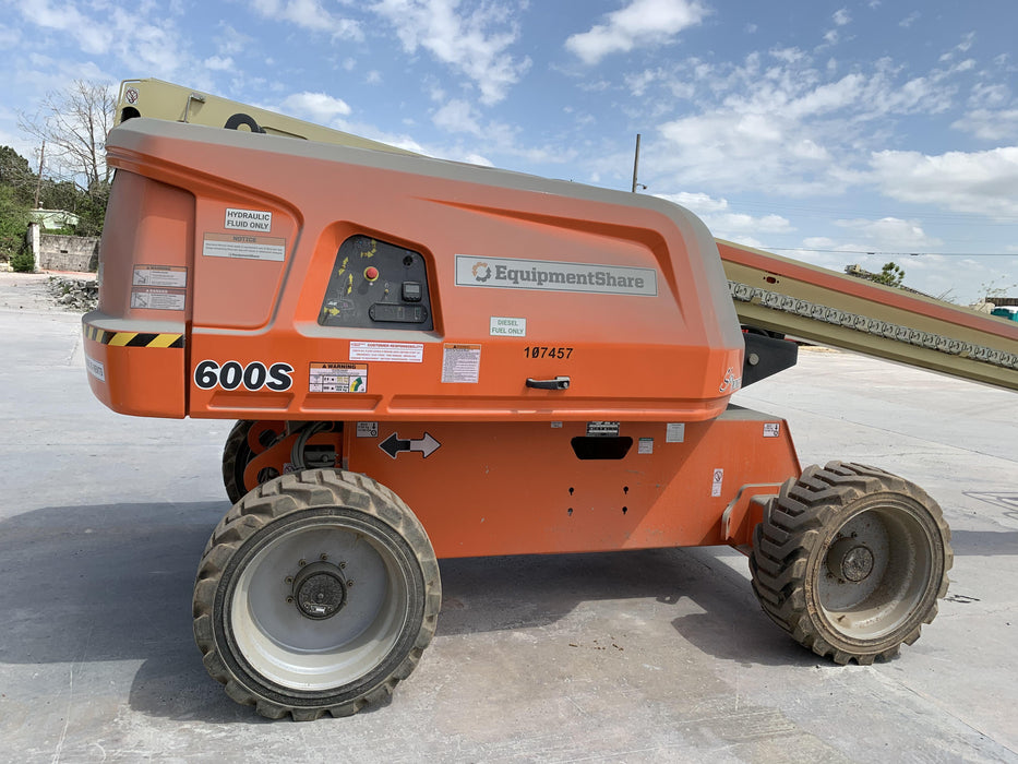 2020 JLG 600S