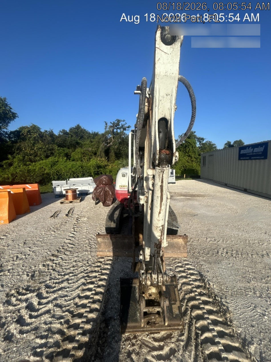 2021 TAKEUCHI TB235-2R