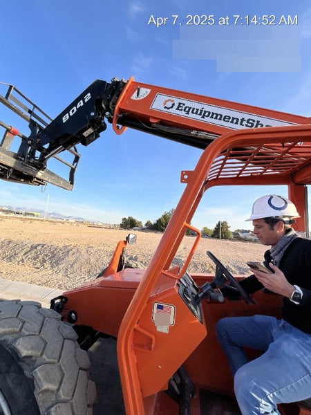 2021 SKYTRAK 8042