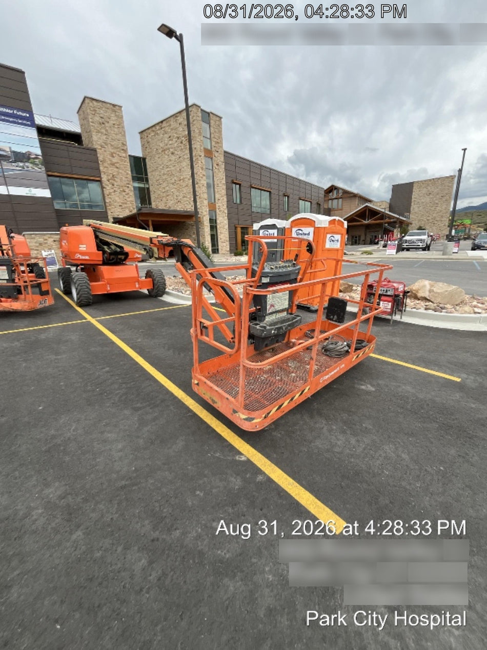 2023 JLG 660SJ