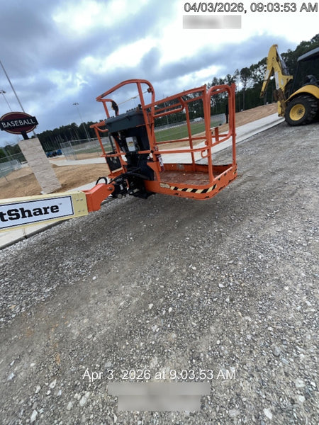 2021 JLG 400S