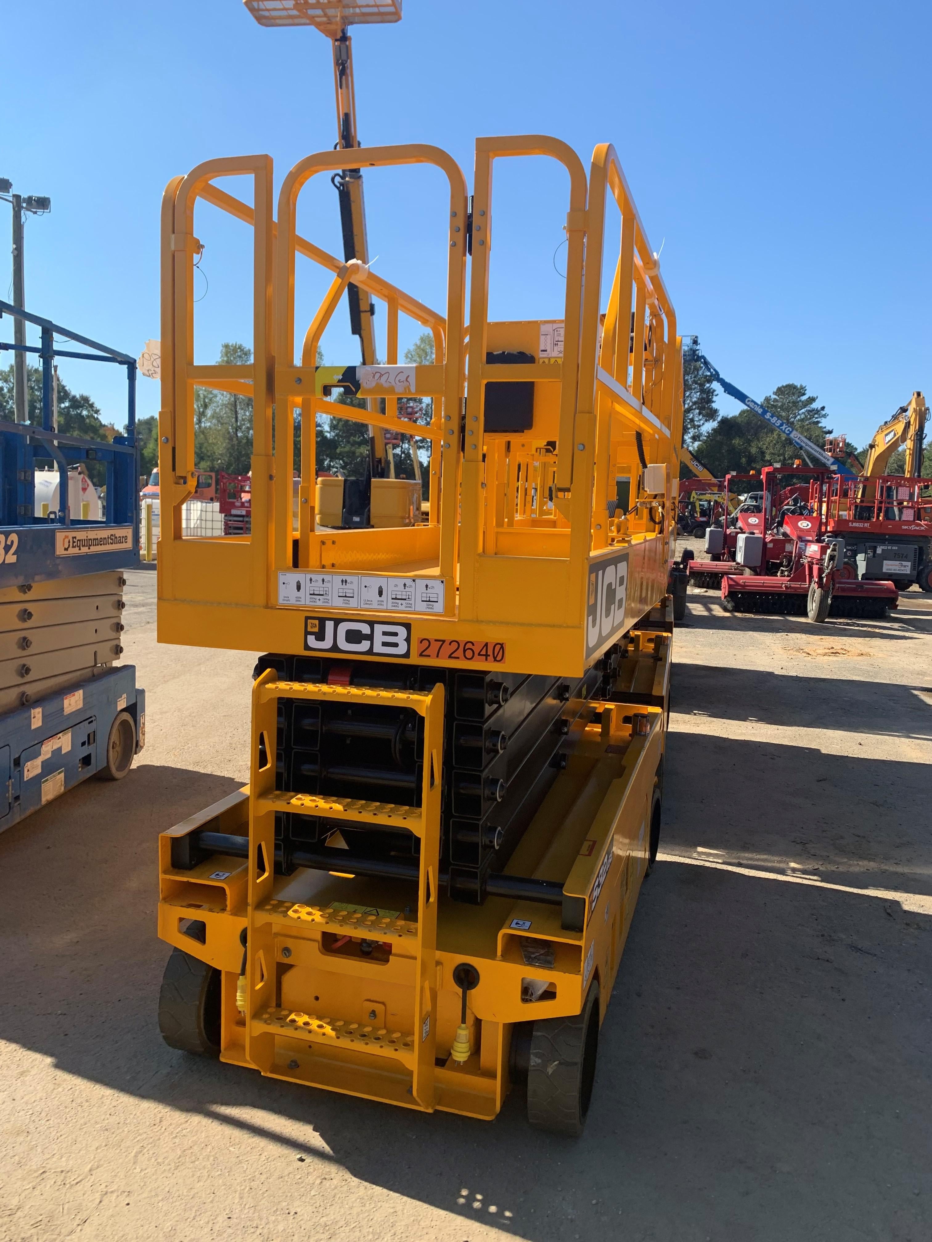 2022 JCB S3246E