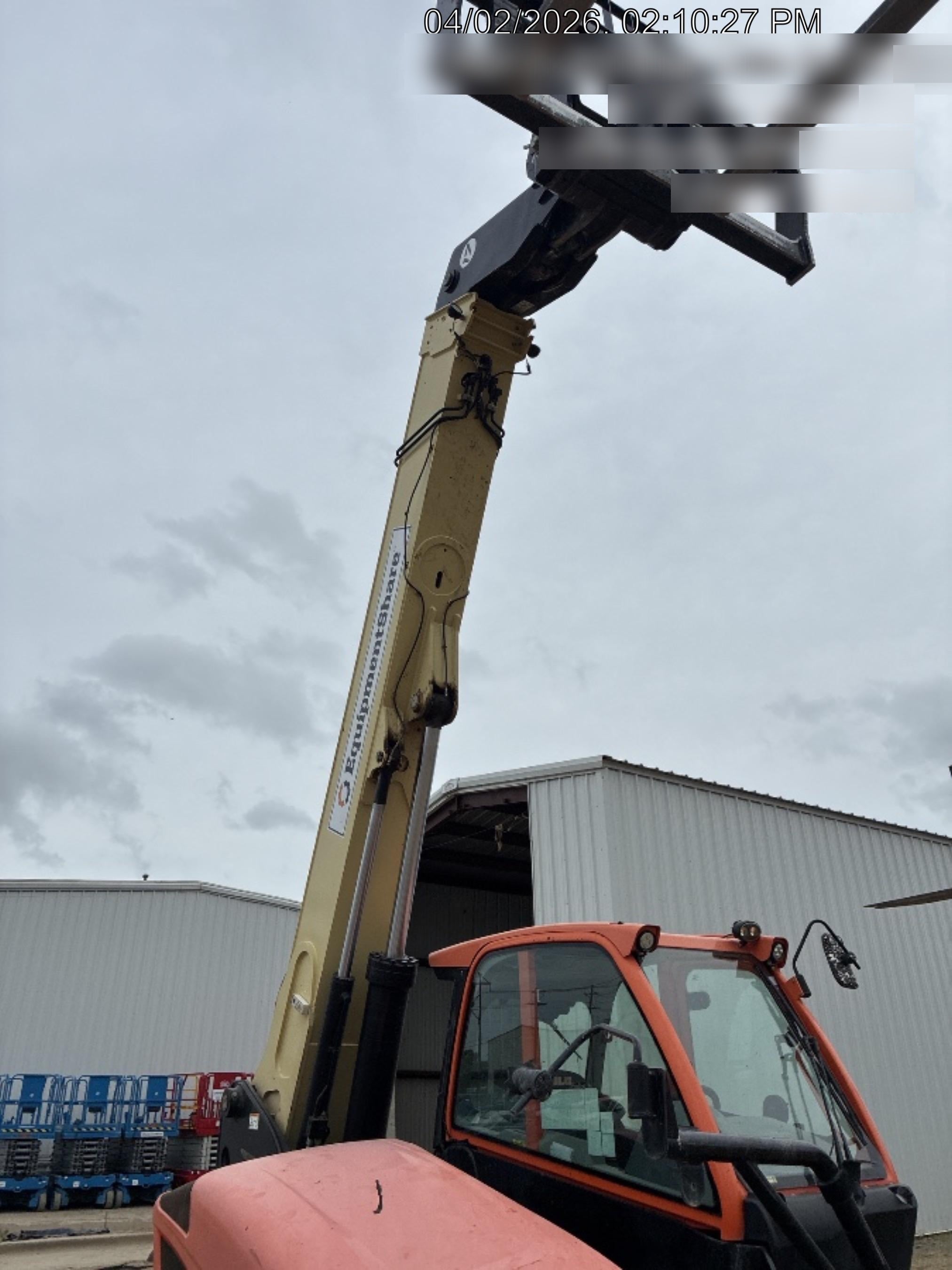 2022 JLG 1732