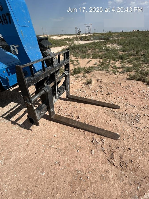 2018 Genie GTH-636 Genie GTH-636 w/Open ROPS, Work Lights, Solid Tires, RH Cab Mesh, Beacon, 48" Carriage and Forks