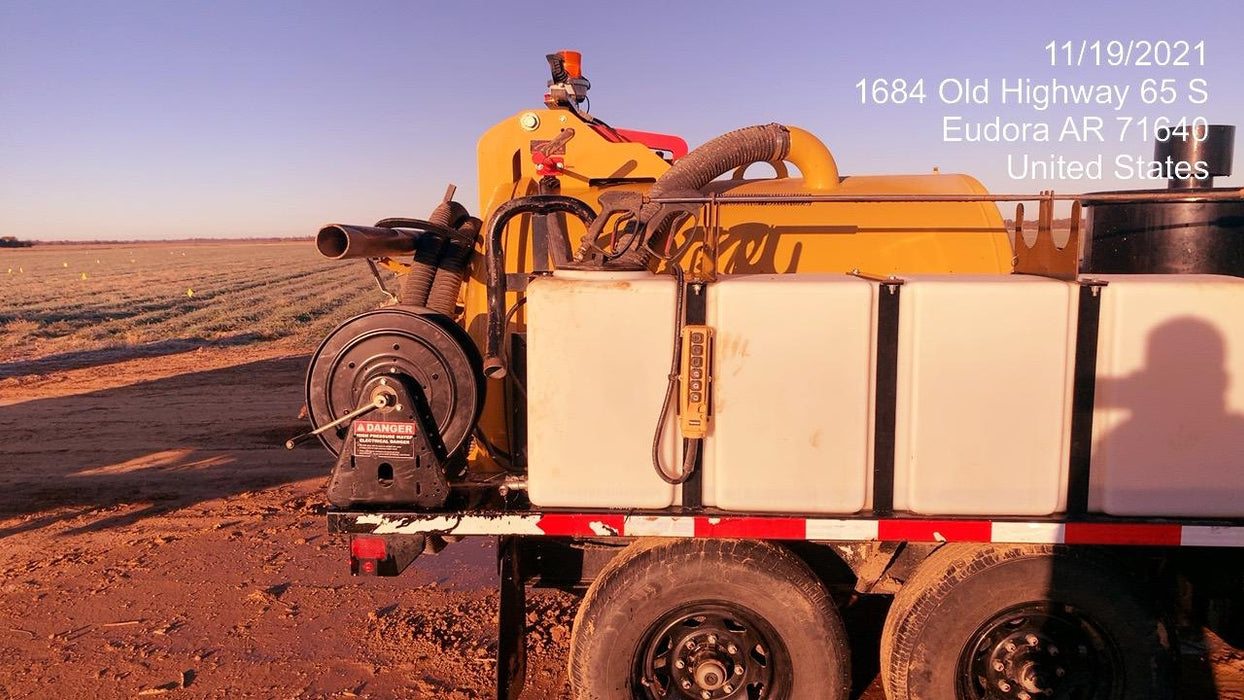 2021 VAC-TRON LP573XDT