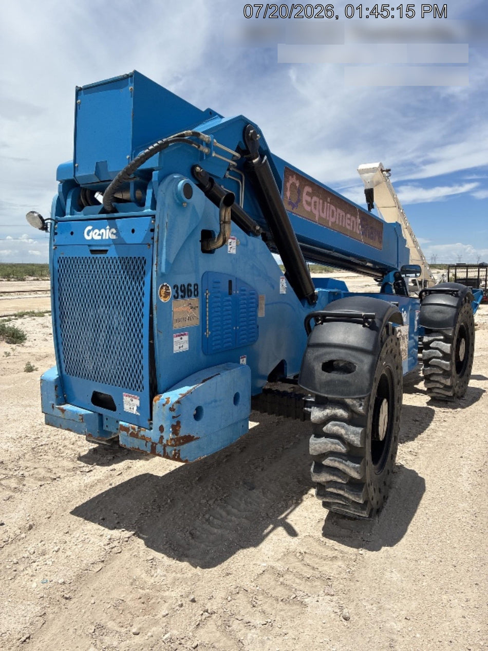 2017 GENIE GTH-1056
