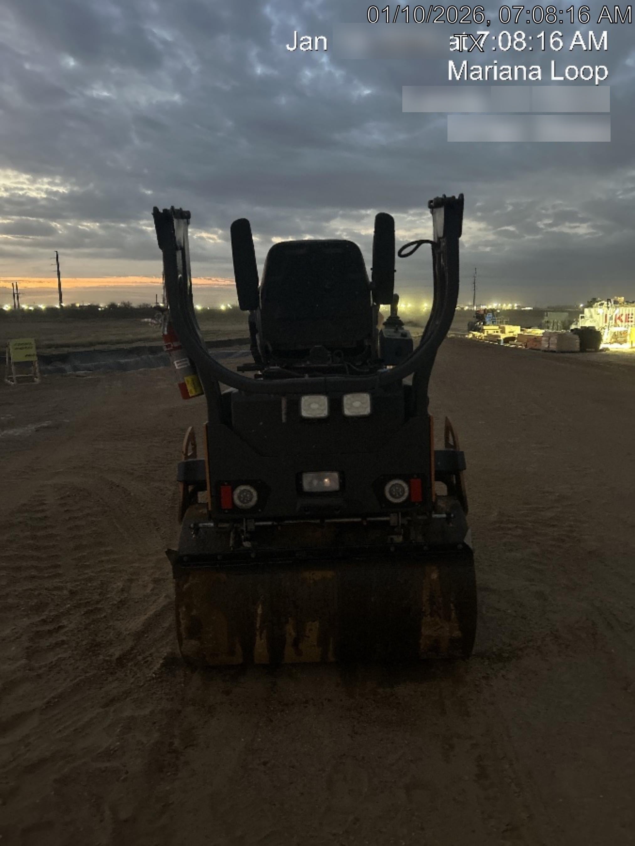 2021 CASE DV26E