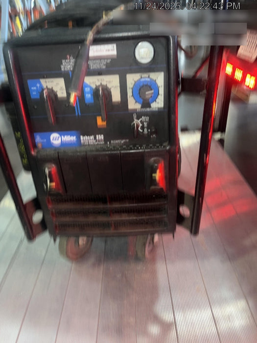 2019 Miller Electric BOBCAT 250 Standard w/Running Gear, Bracket, Hose