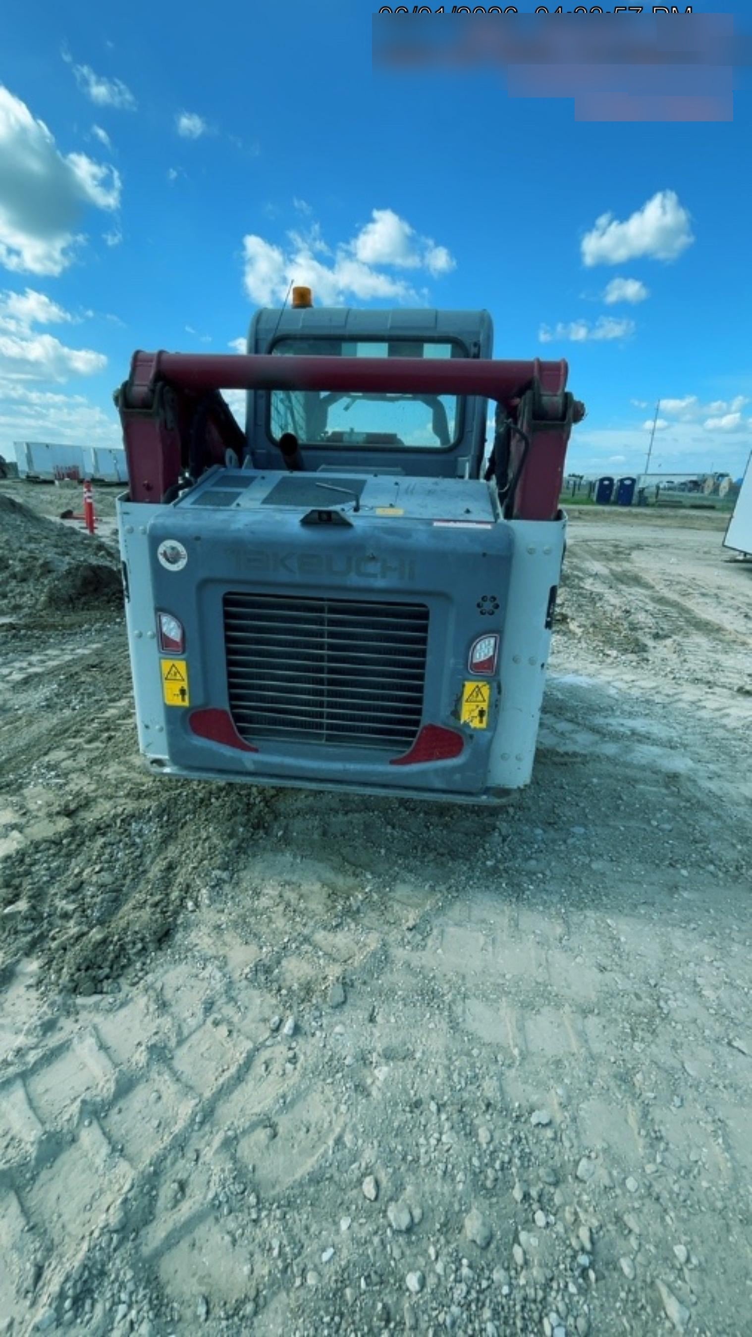 2022 TAKEUCHI TL10V2-CR