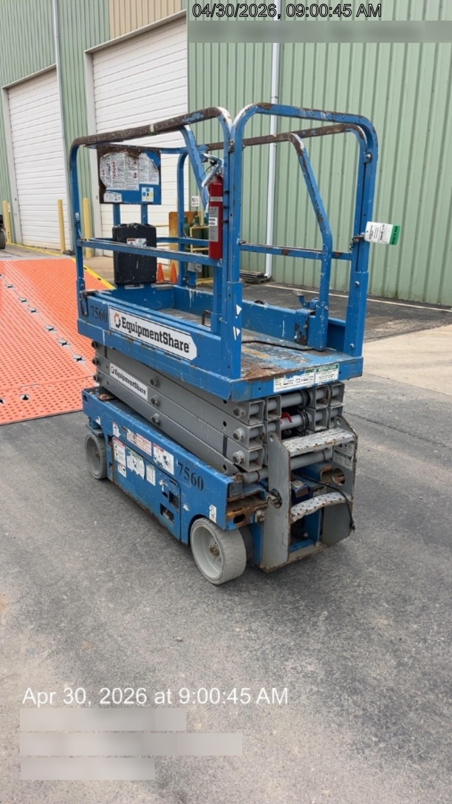 2017 Genie GS-1930 Genie GS-1930 Lift w/Fixed Rail and Chain Entry