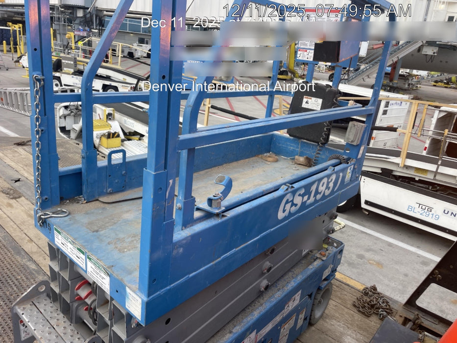 2018 Genie GS-1930 Genie GS-1930 w/Fixed Rail, Chain Entry