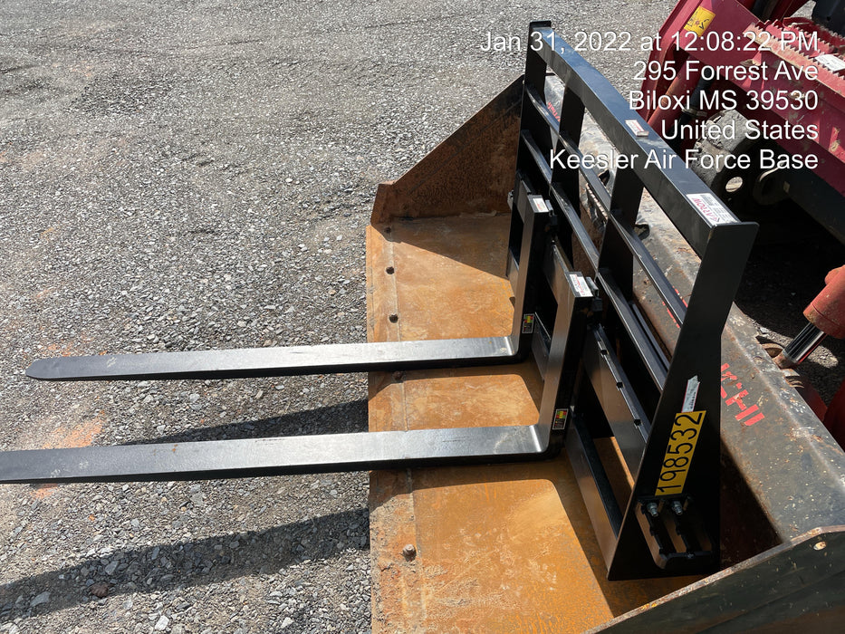 2021 ARROW MATERIAL HANDLING 60" Pallet Forks