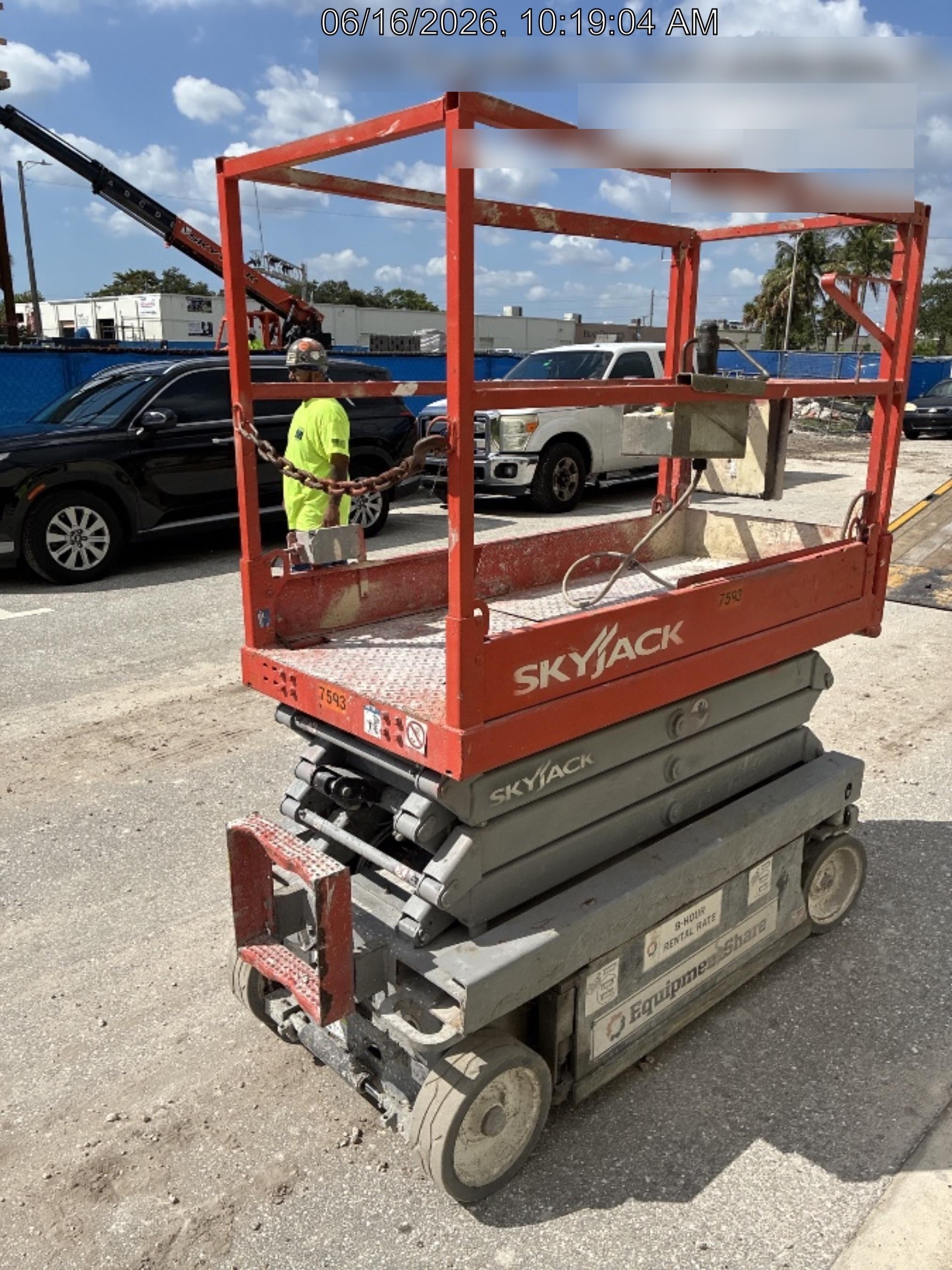 2018 Skyjack SJIII-3219 Skyjack SJIII3219 Scissor Lift w/Trojan Batteries