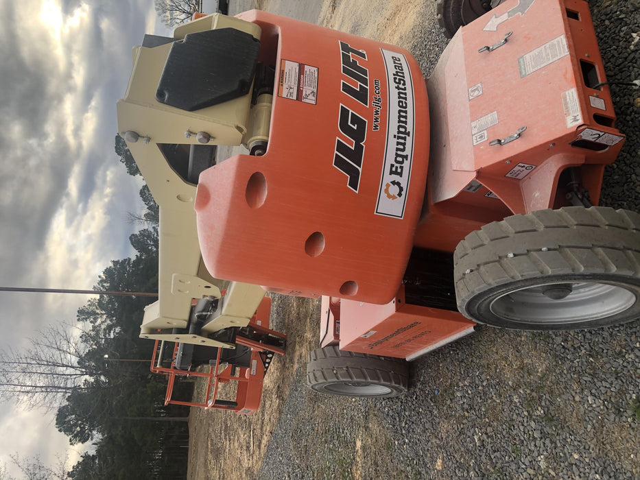 2018 JLG E450AJ
