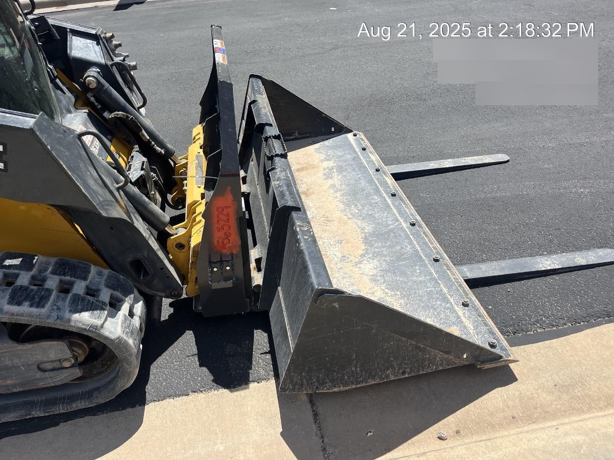 2025 PALADIN 72" Skid Steer Forks