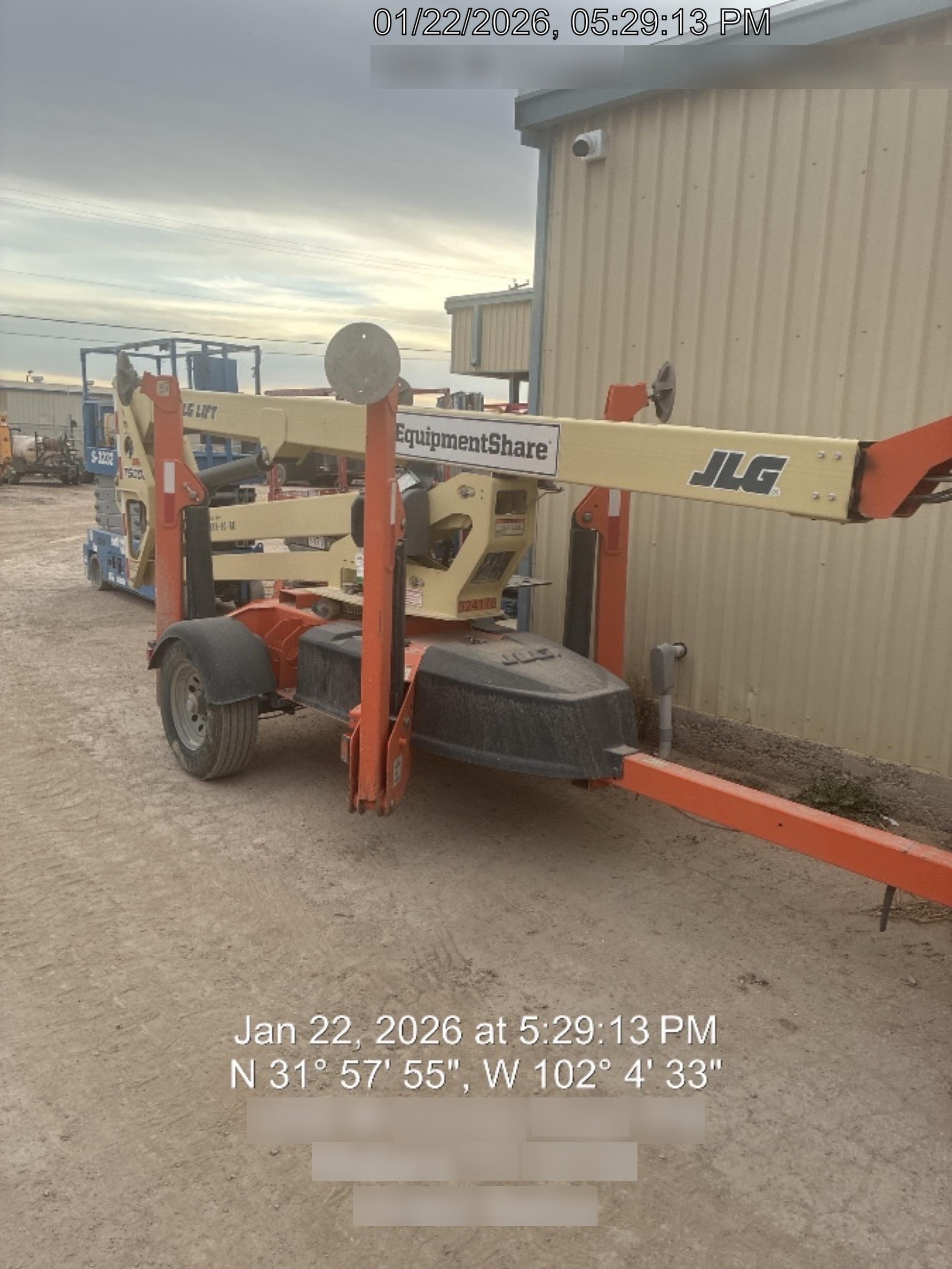 2023 JLG T500J