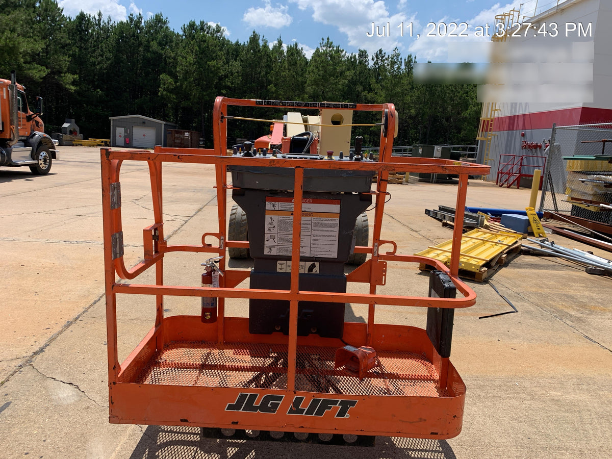 2019 JLG E450AJ
