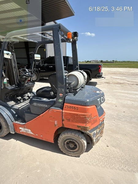 2022 TOYOTA 50-8FGU25