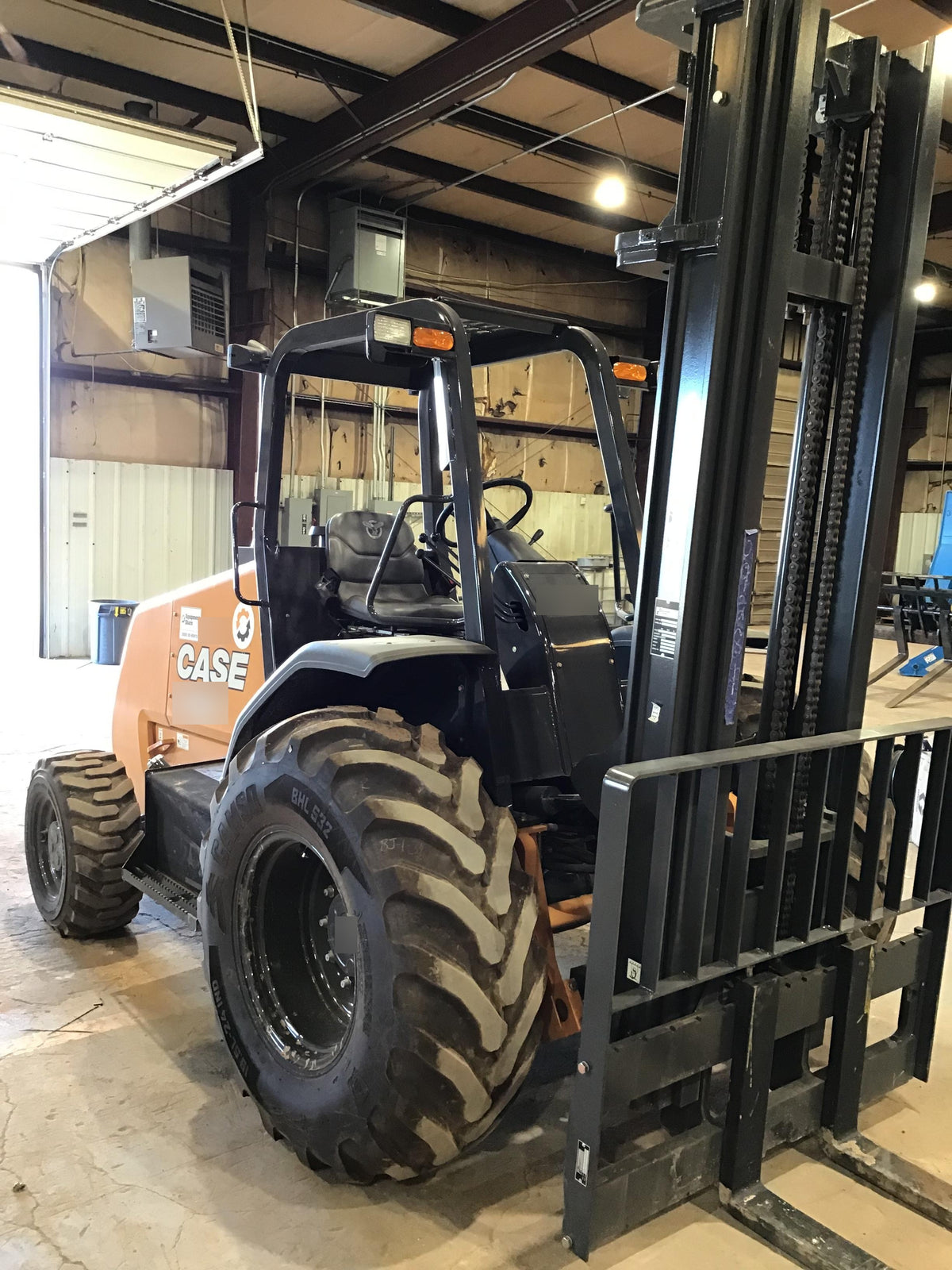 2019 CASE 588H