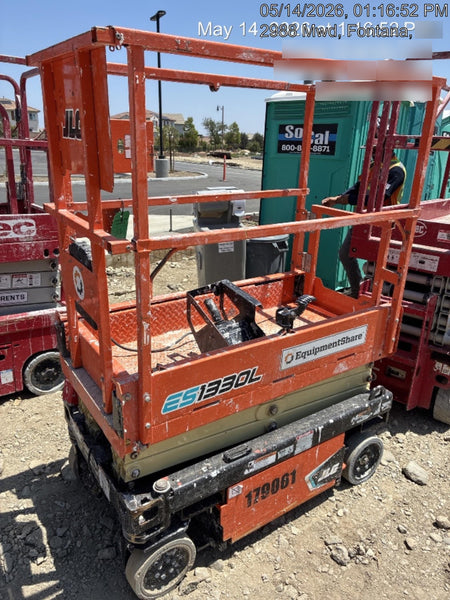 2021 JLG ES1330L