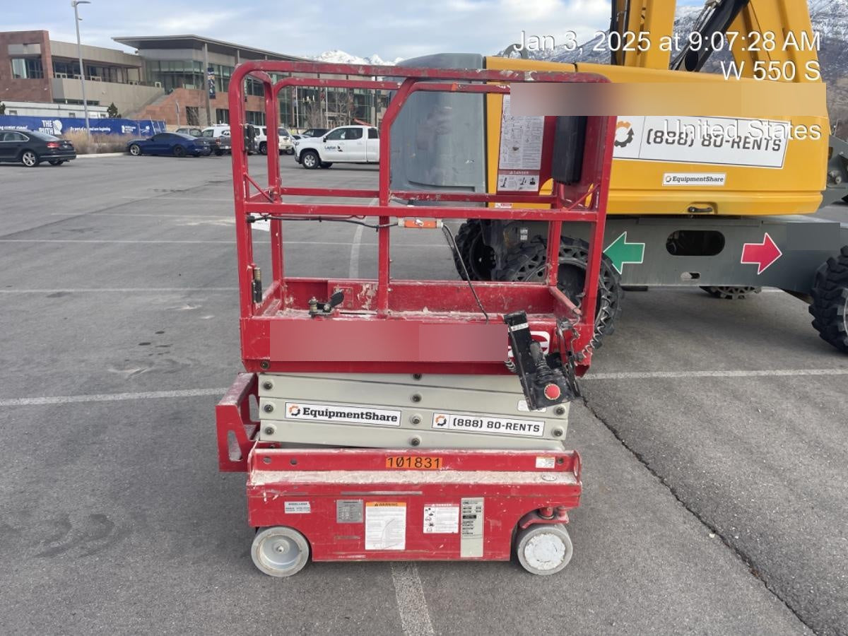 2020 MEC 1330SE Solid NM Tires, Steel Swing out Doors, LCS, Beacon, 900W Invertor