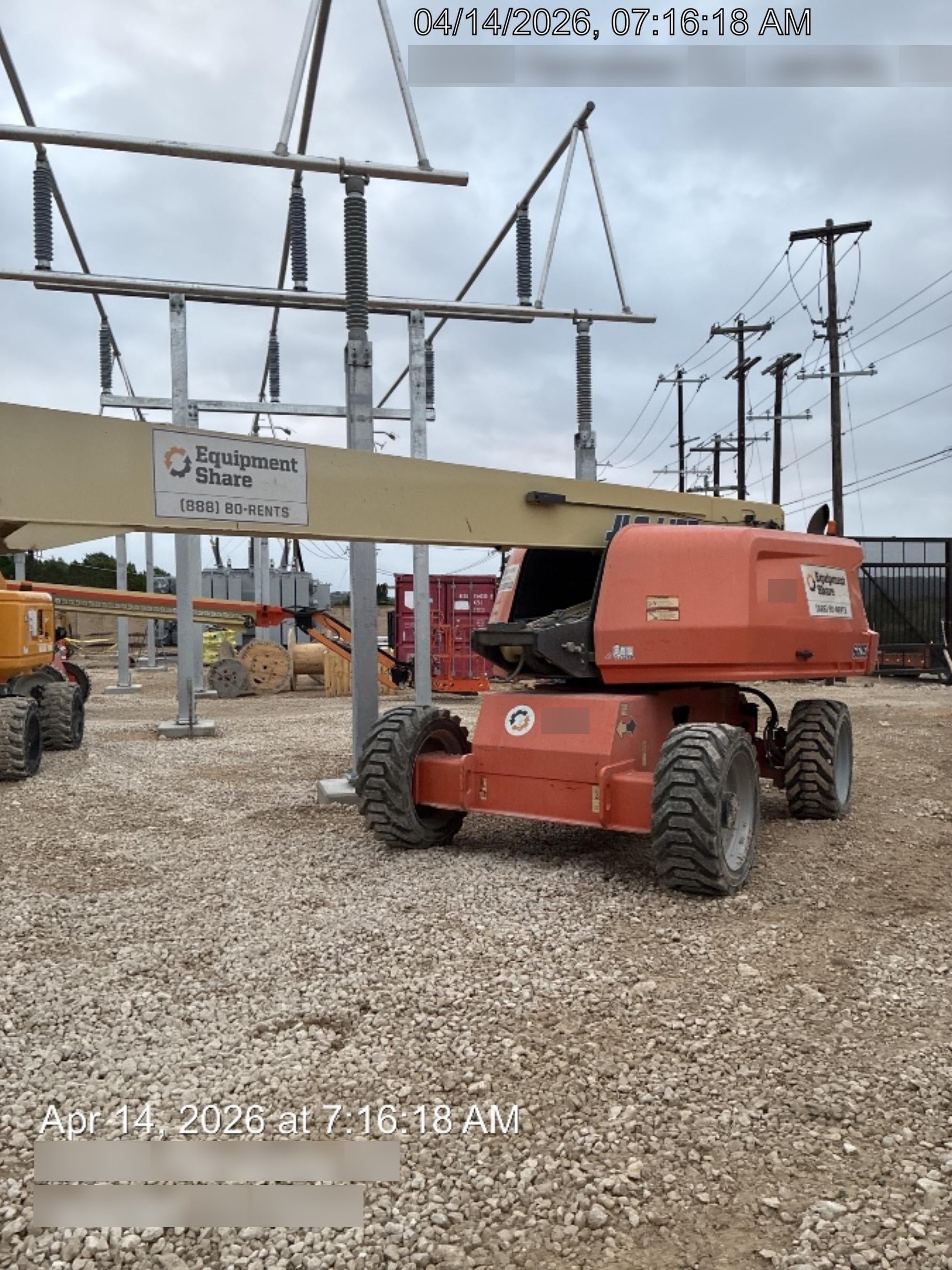 2019 JLG 660SJ