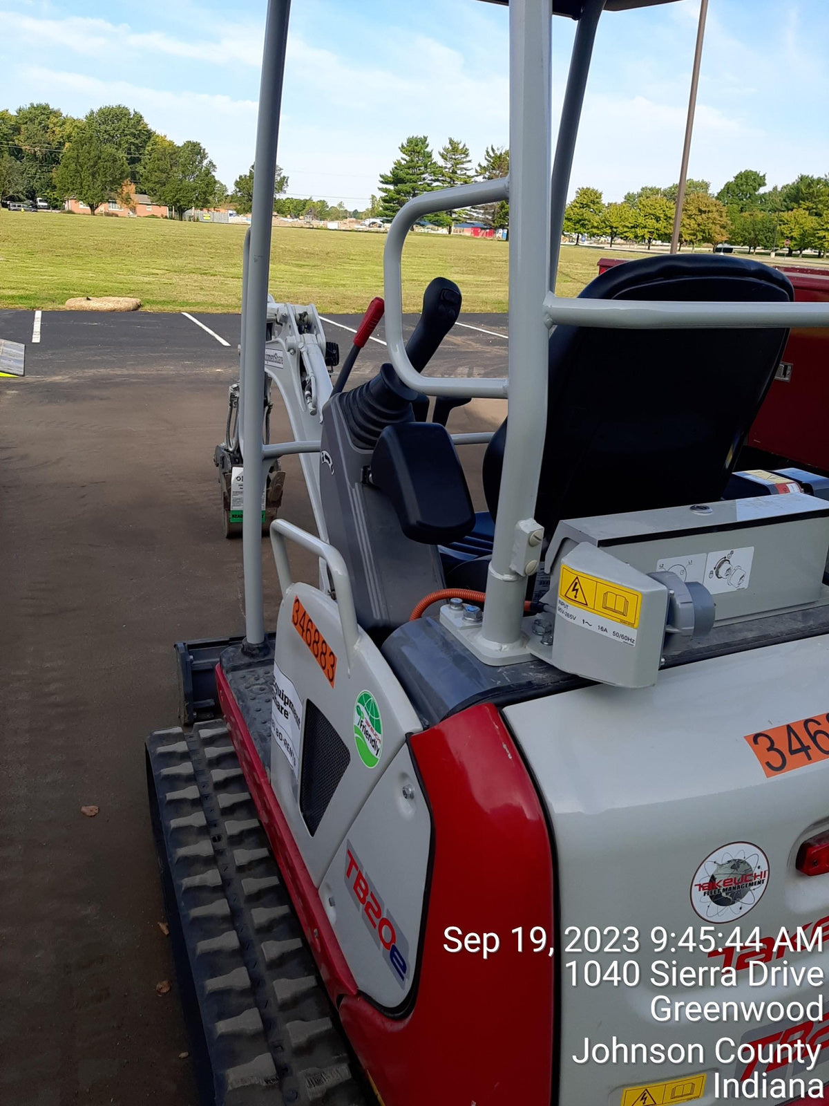 2023 TAKEUCHI TB20e
