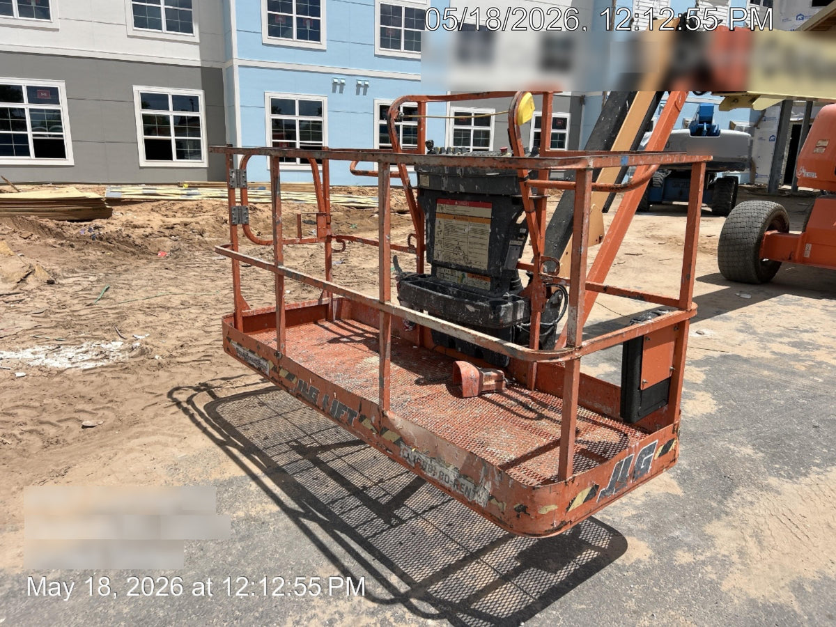 2022 JLG 660SJ