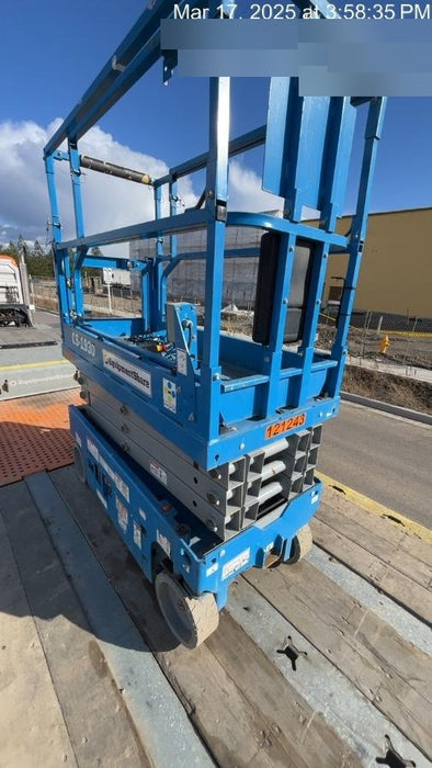 2020 Genie GS-1930 Solid Non Marking Tires, Beacon, Folding rails with half height swing gate, Telematics