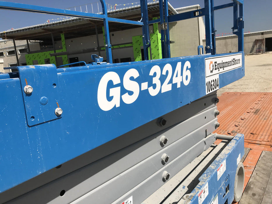 2020 Genie GS-3246 Standard, Folding full height swing gate