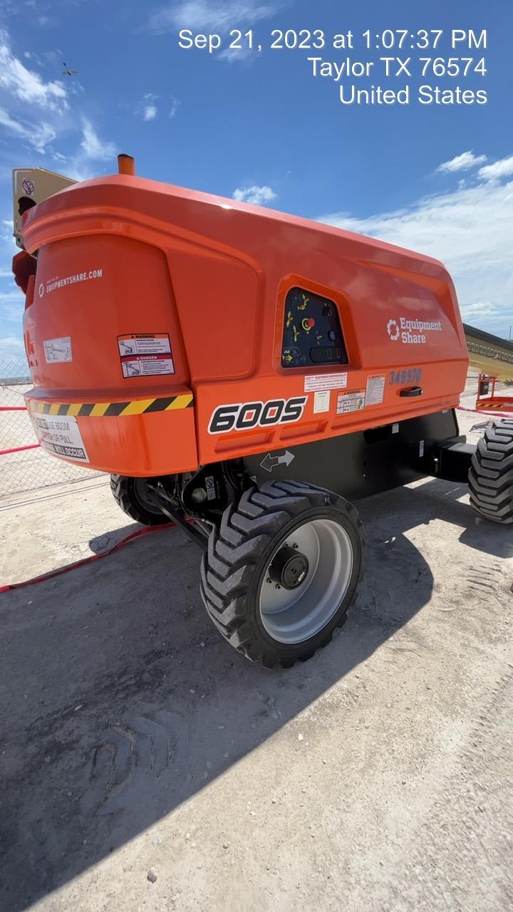 2023 JLG 600S