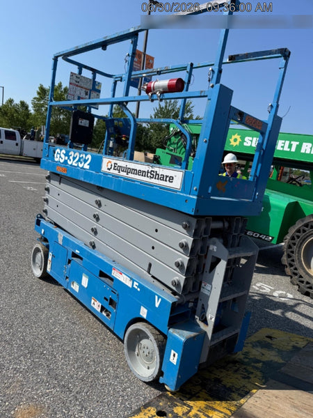 2022 GENIE GS-3232