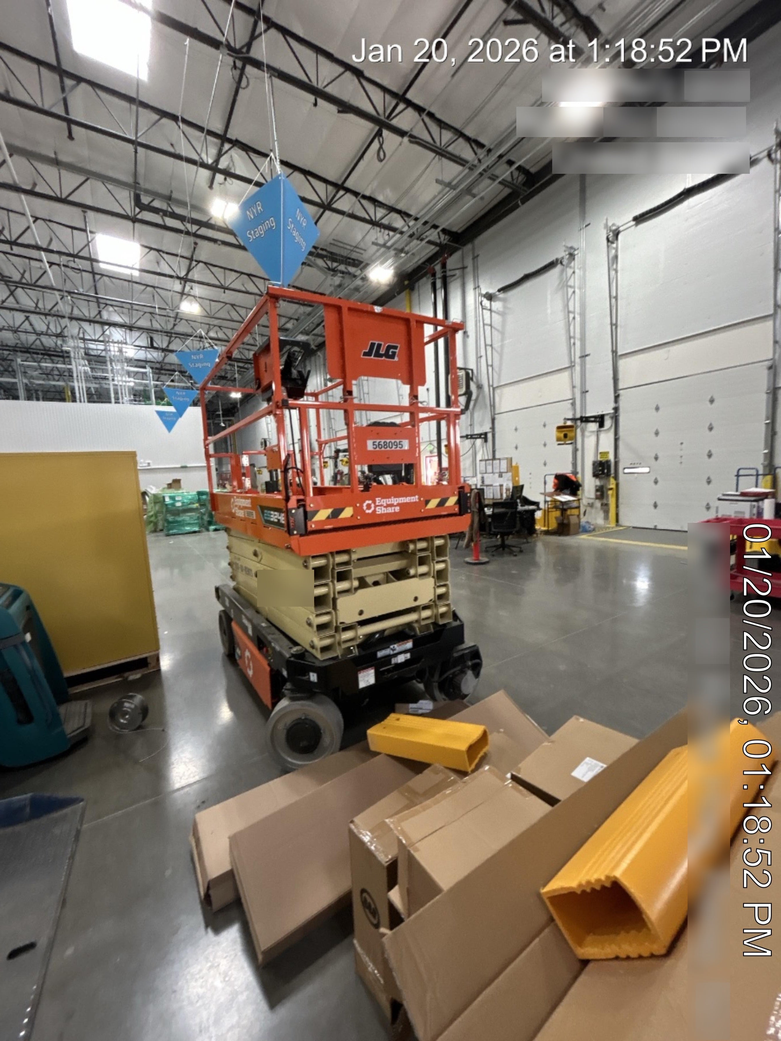2025 JLG ES3246