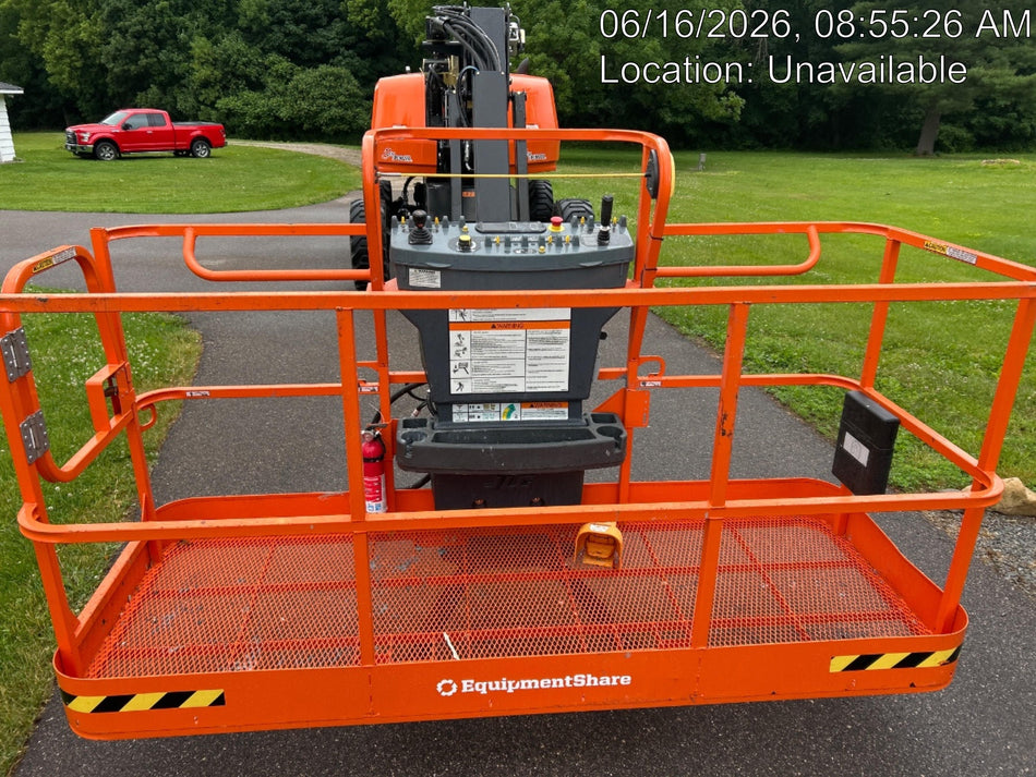 2025 JLG 660SJ