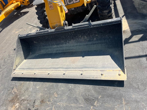 2025 JOHN DEERE 84" Bucket - John Deere