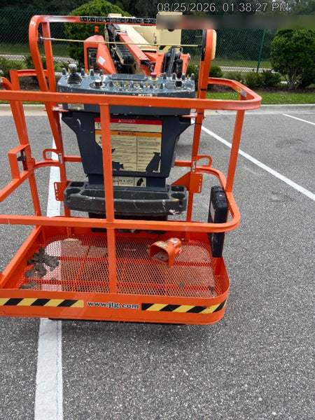 2021 JLG E400AJP Narrow