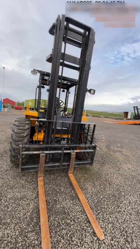 2021 JCB 930-4