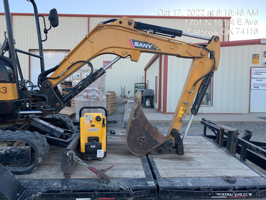 2019 LOADTRAIL Tilt-Deck Rental Trailer