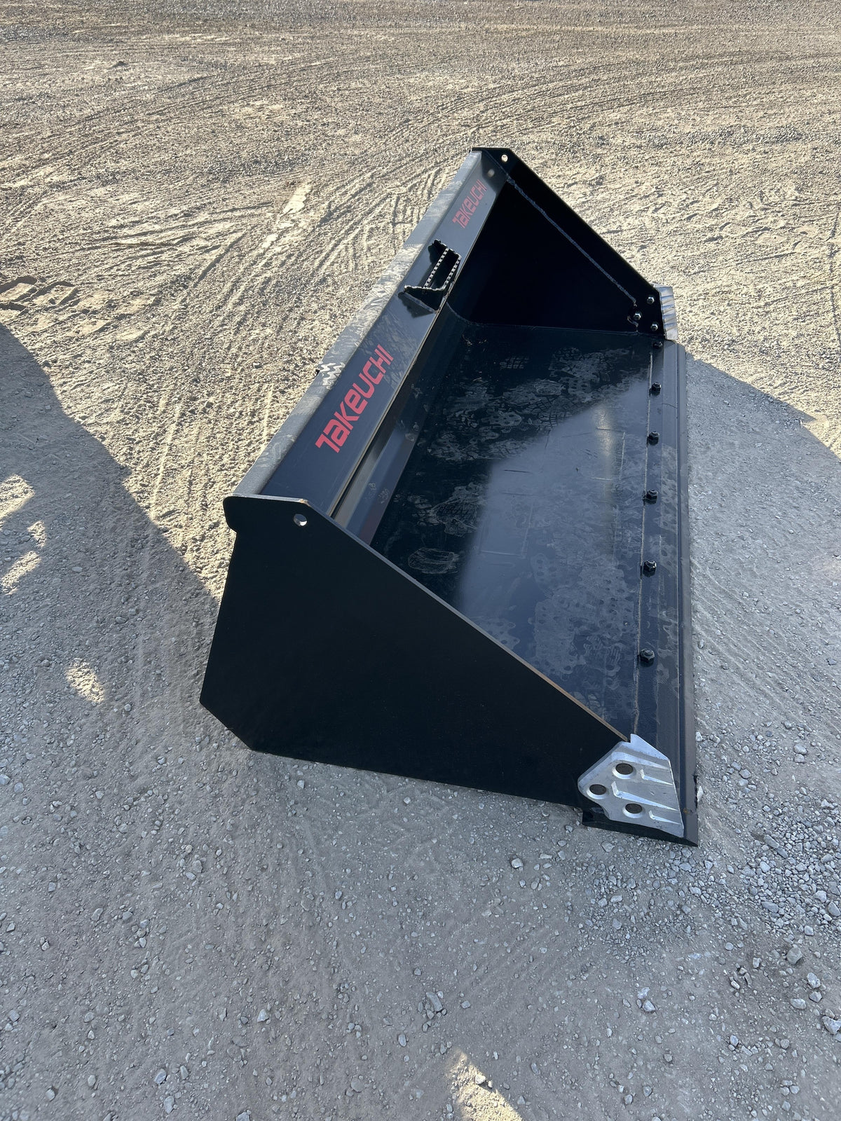 2025 TAKEUCHI 80" Smooth Bucket - Takeuchi