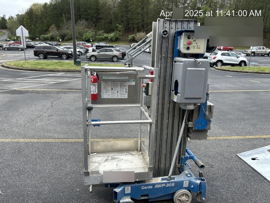 2019 GENIE AWP-30S