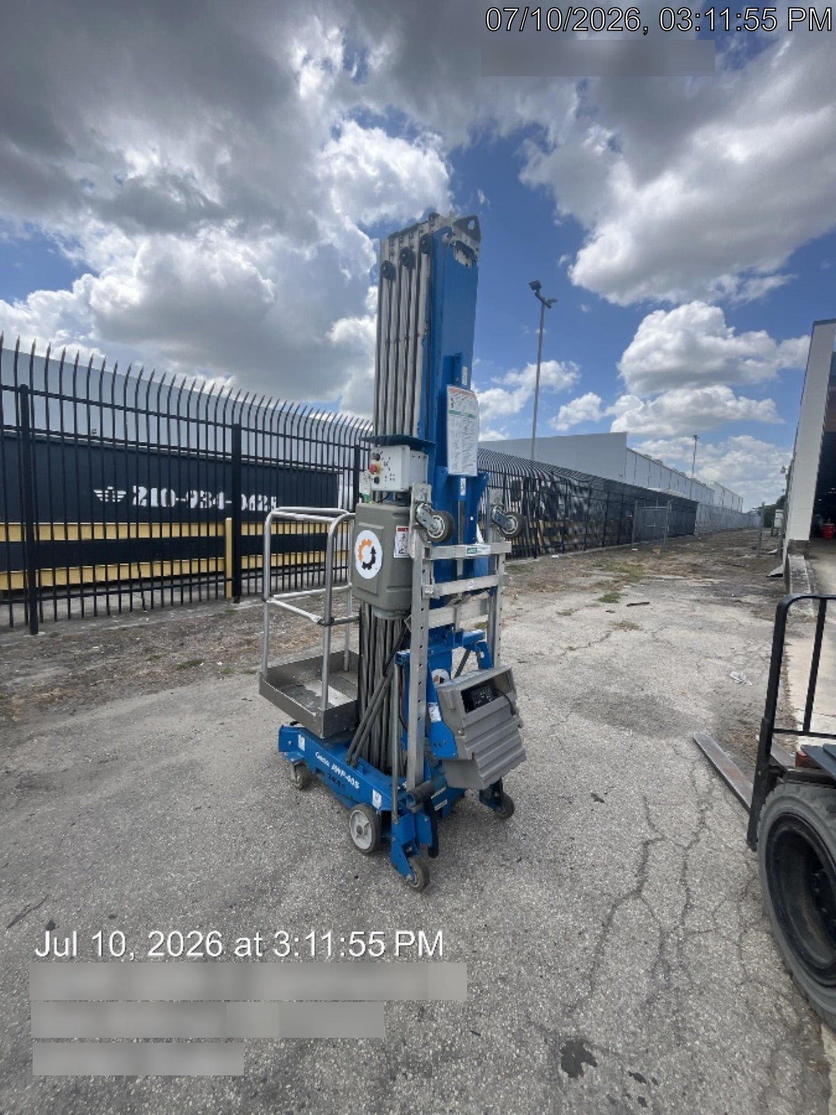 2019 GENIE AWP-40S