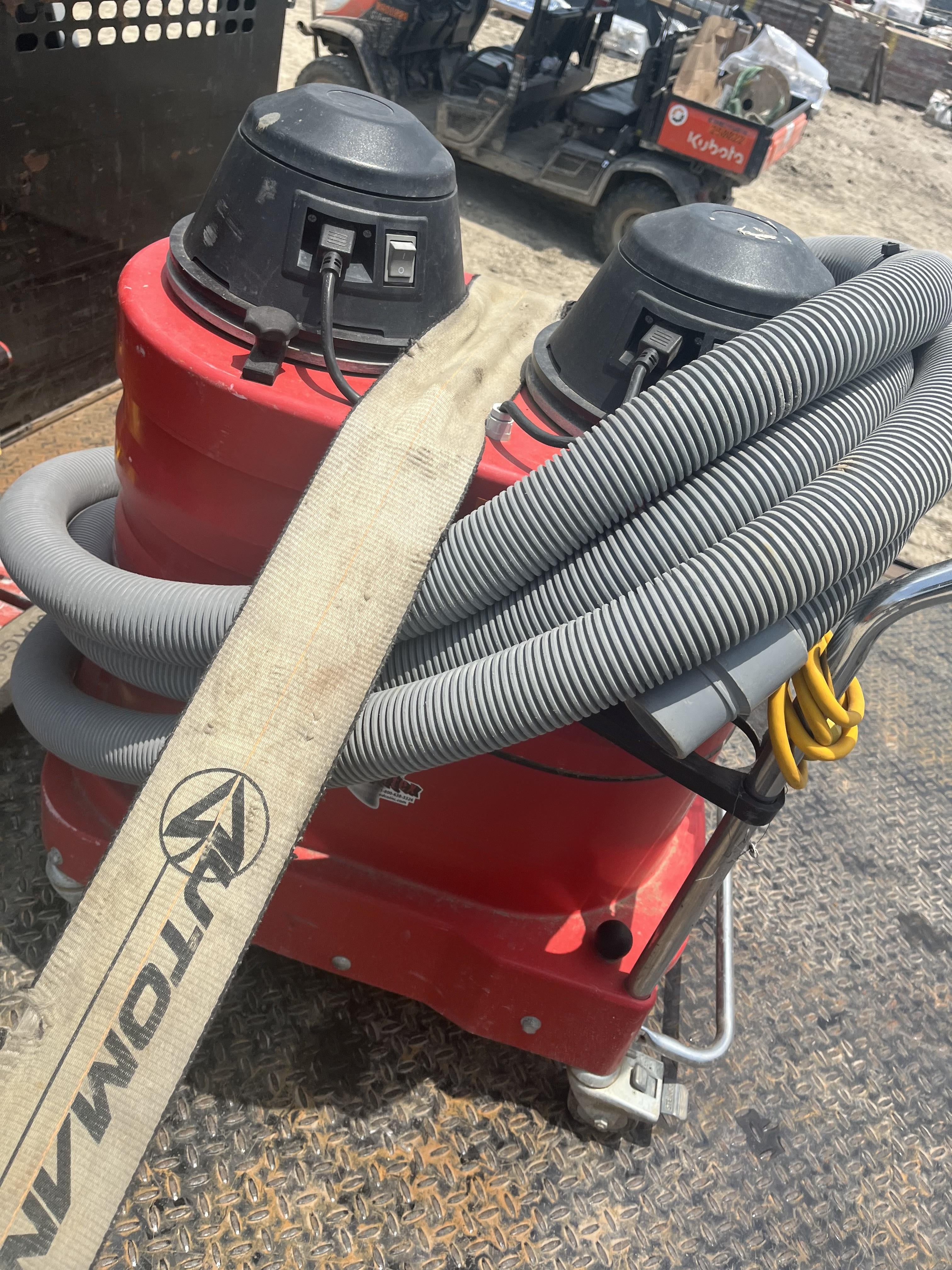 2021 EDCO VAC-200