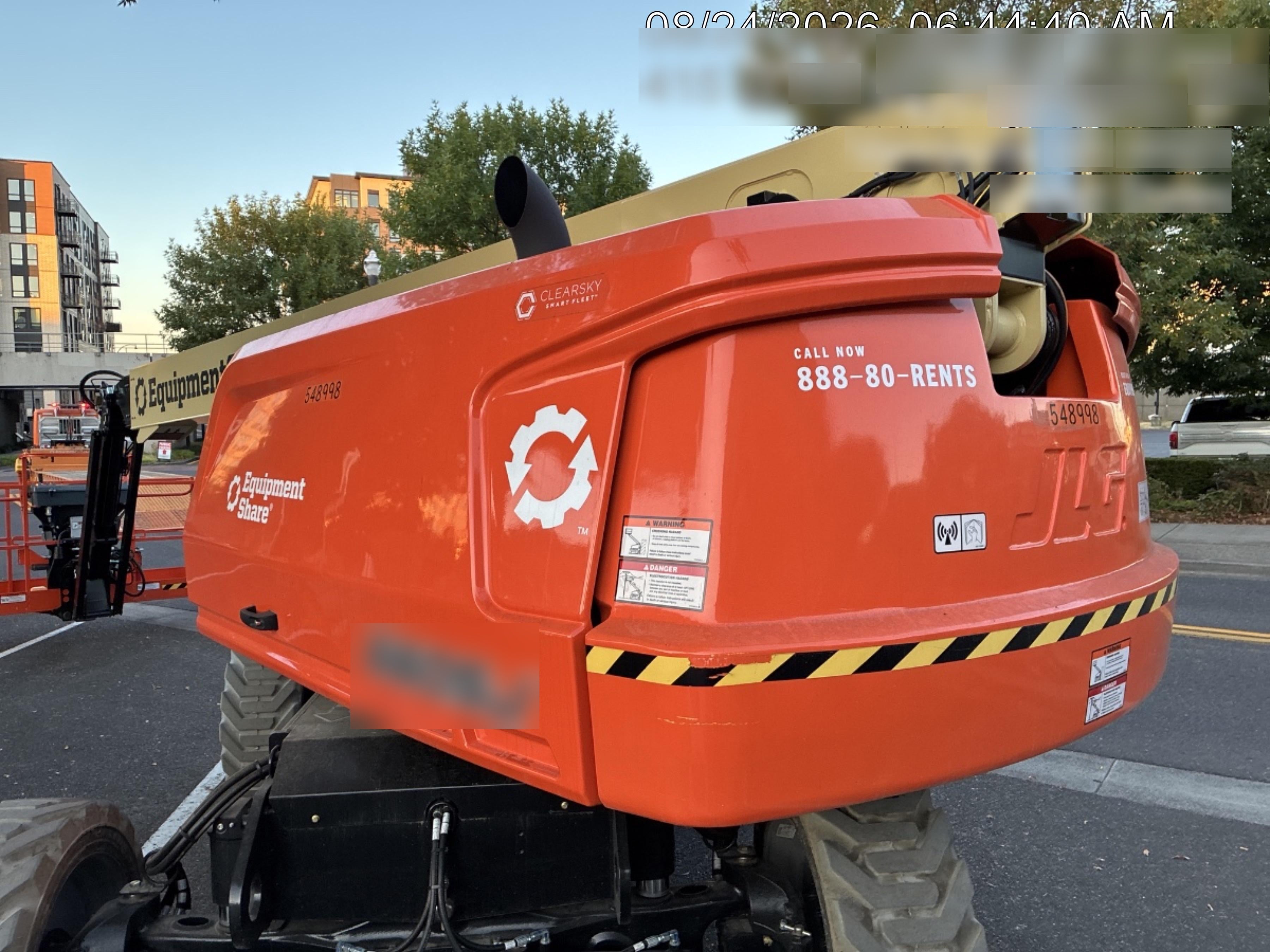 2025 JLG 660SJ
