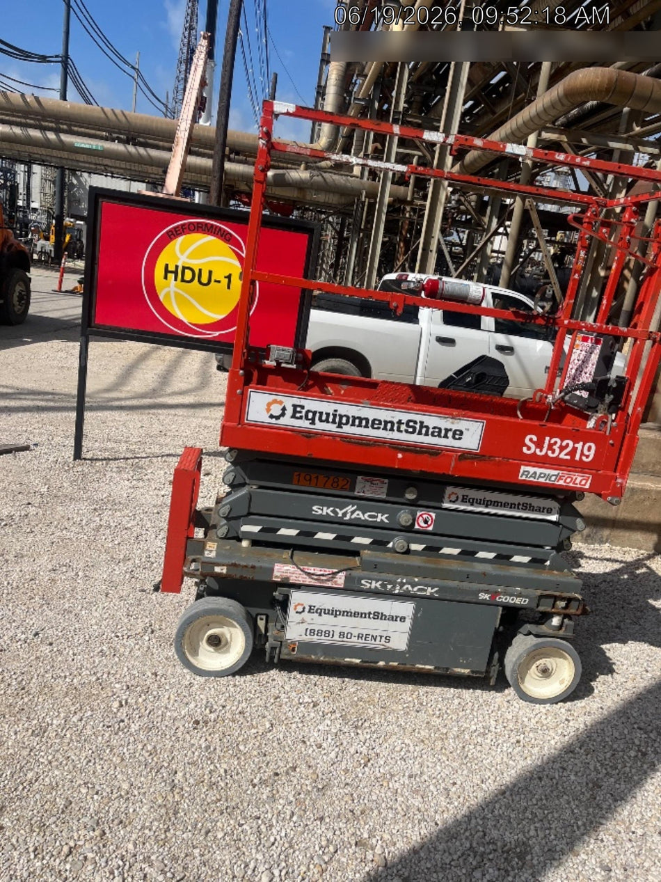 2021 SKYJACK SJ3219