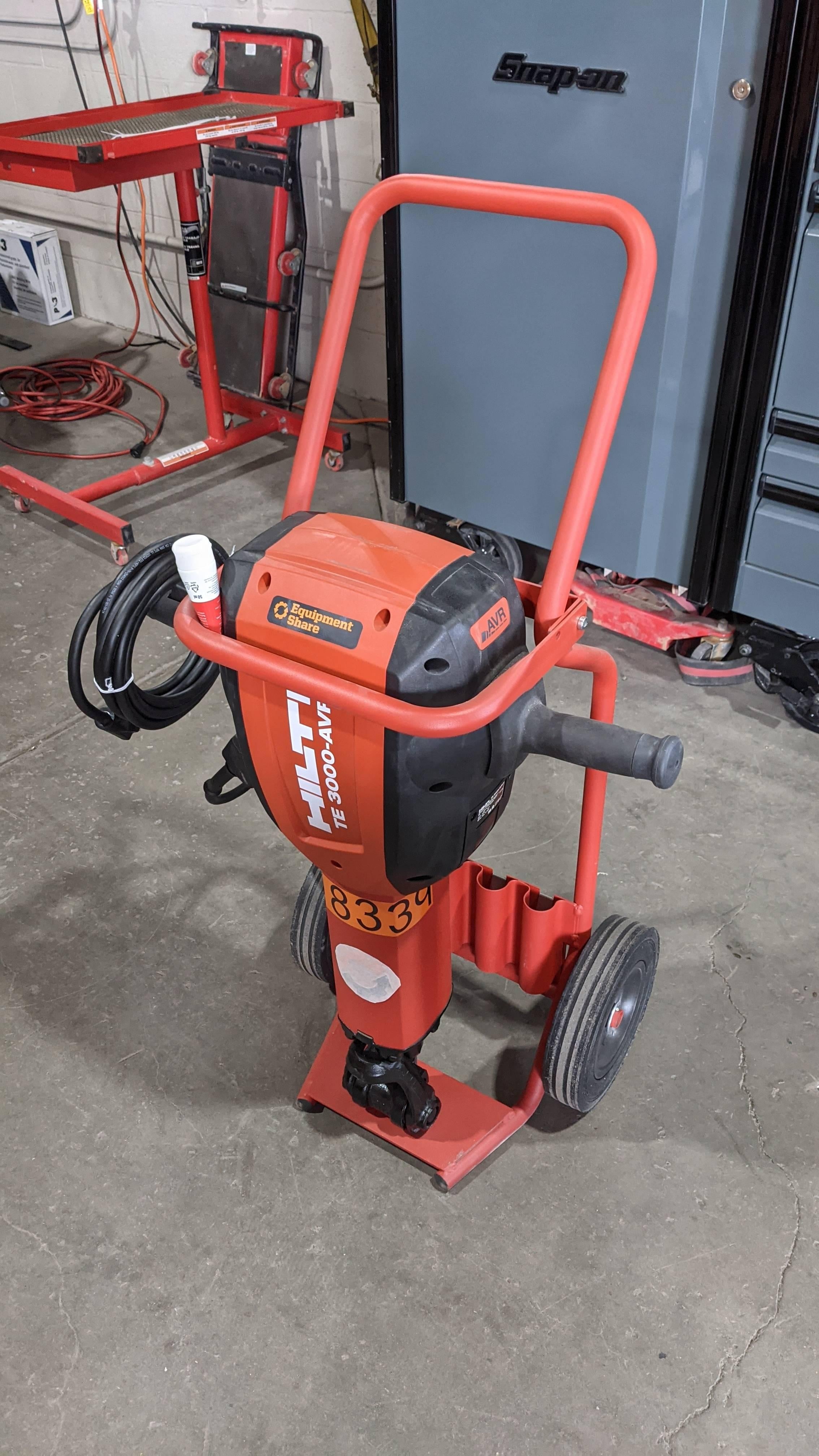 2020 HILTI TE 3000-AVR